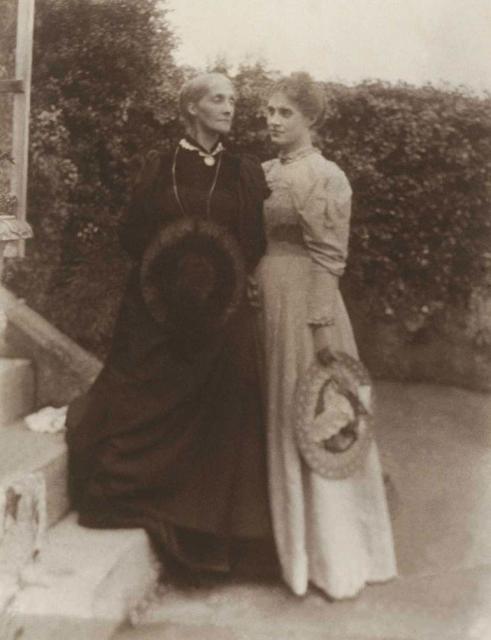 the death of the month by virginia woolf essay the death of the month by virginia woolf essay
